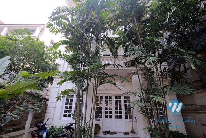To Ngoc Van nice, spacious villa with patio garden for rent